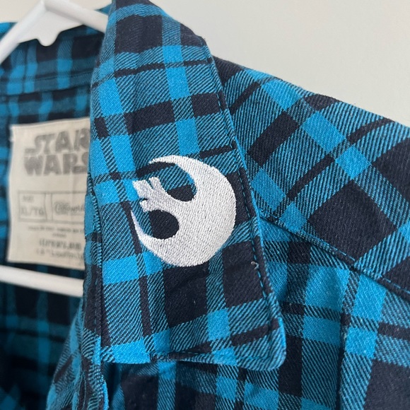 2 for $100 - CakeworthyStar Wars flannel - Picture 4 of 4
